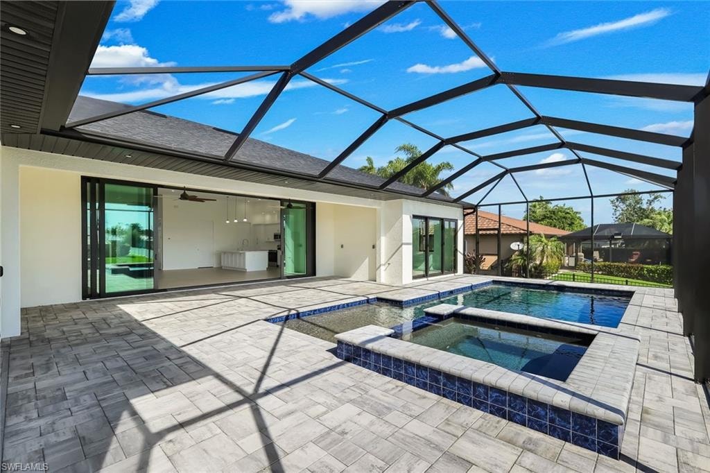 Lanai & Pool