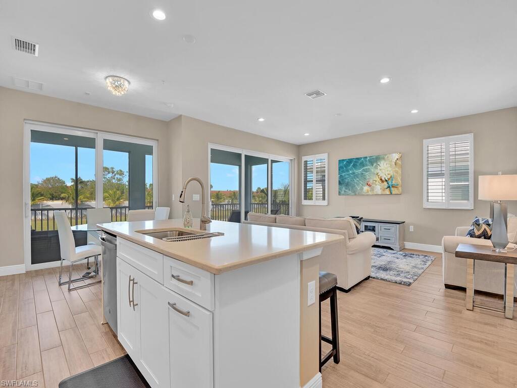 2561 Seychelles DR 308