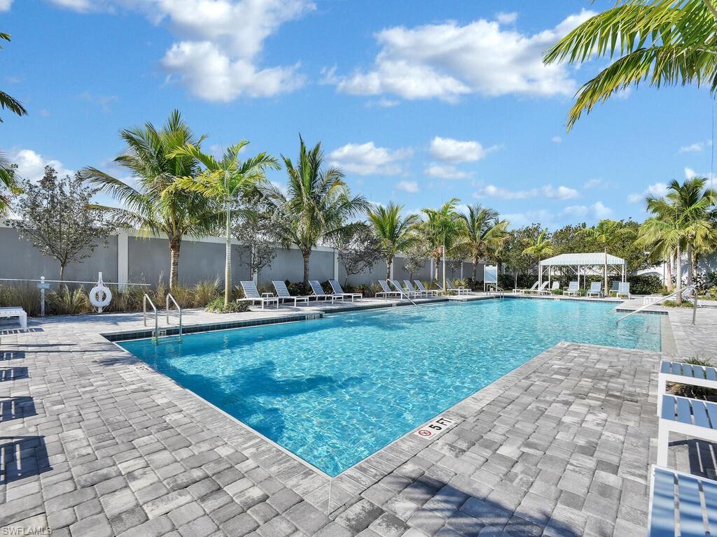 2561 Seychelles DR 308 photo 25