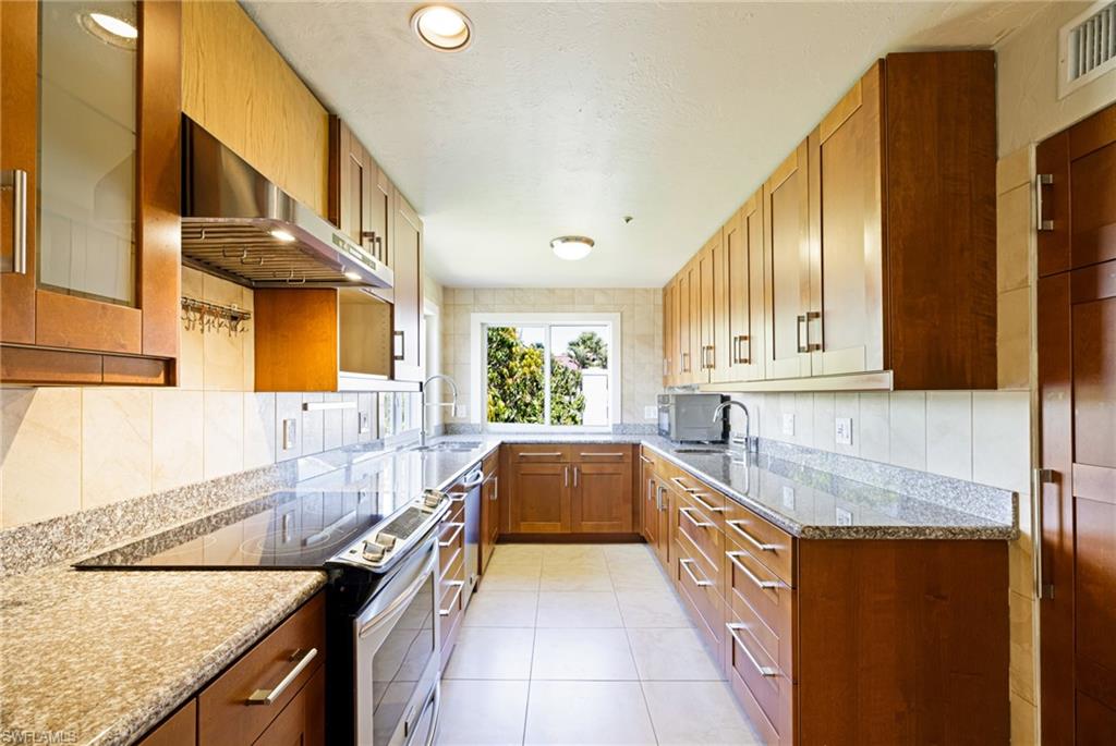 3968 Aloha LN photo 12