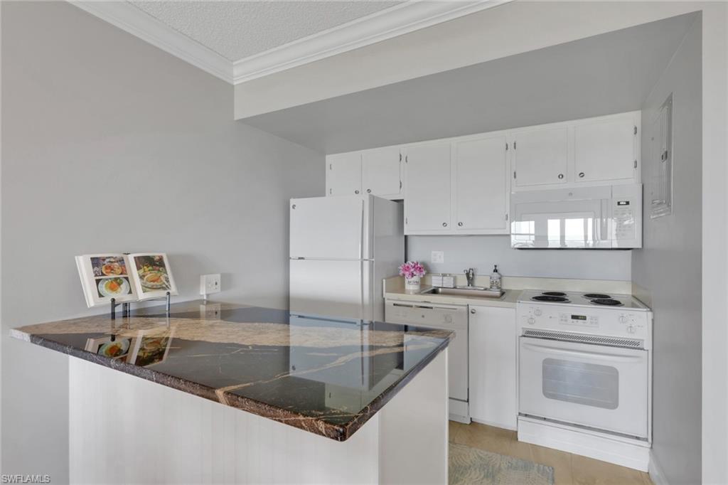 1 Bluebill AVE 711 photo 14