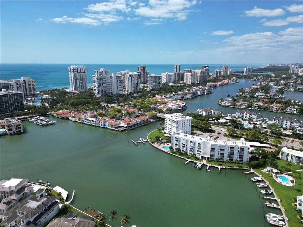 Pelican Point condominium  with boat docks