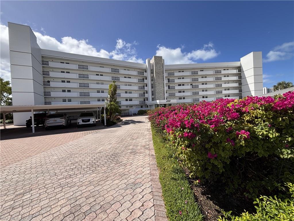 Facade of building Pelican Point
