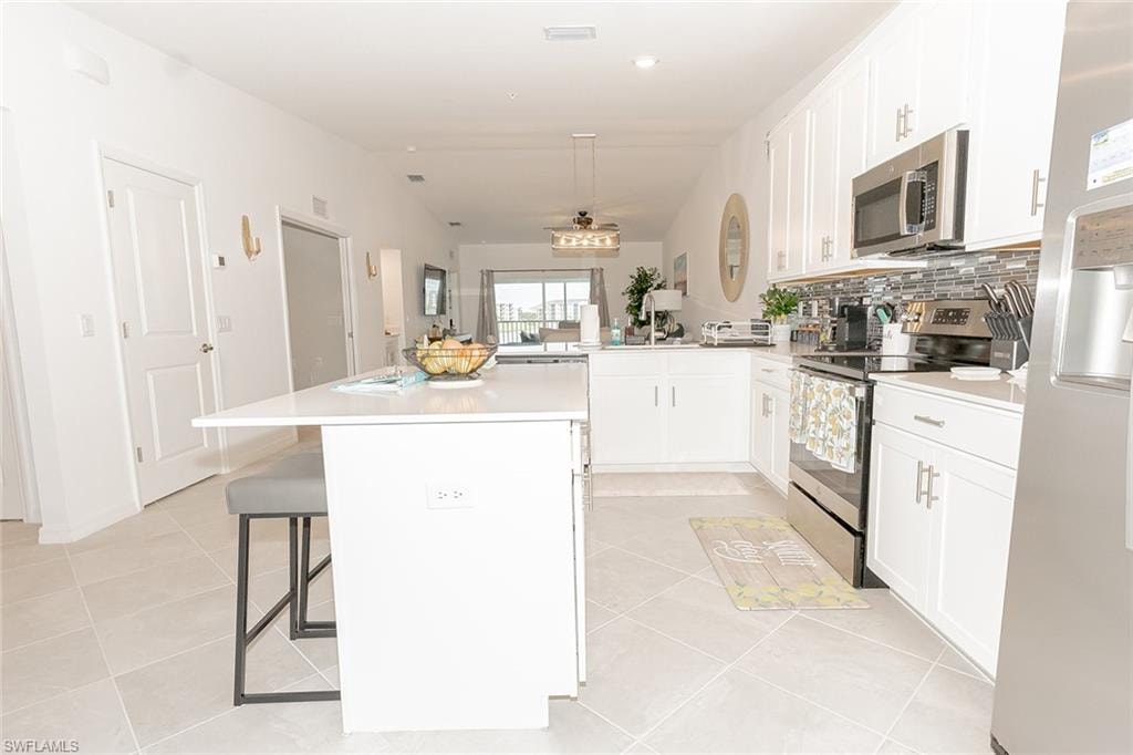 5427 Double Eagle DR 2822
