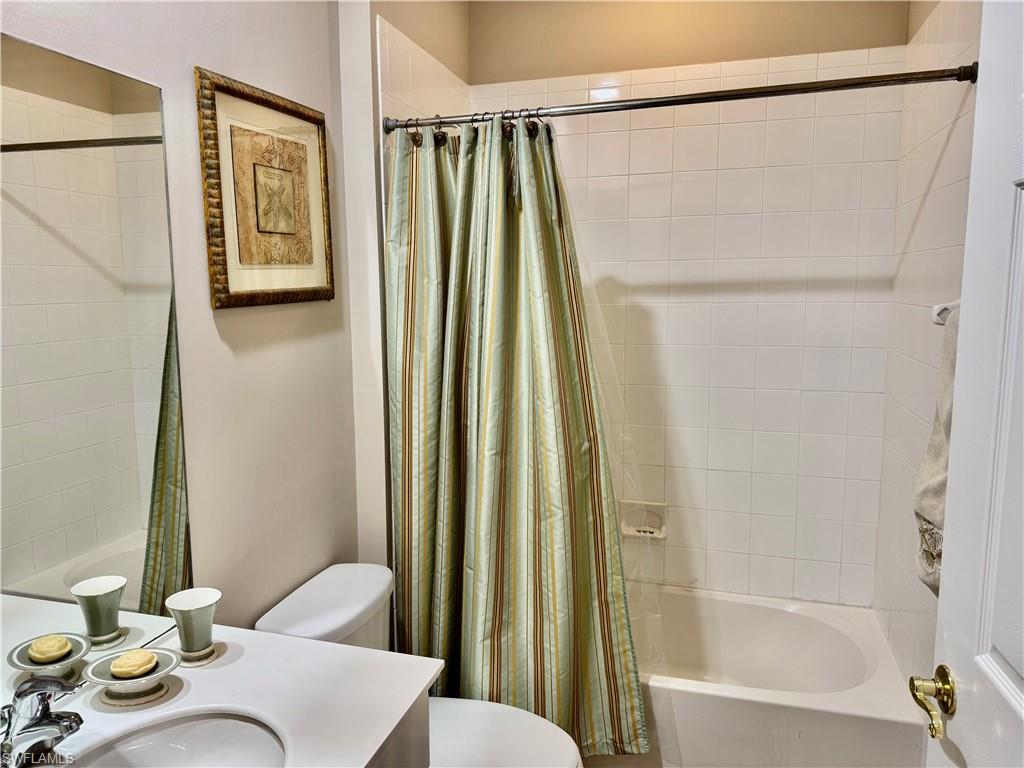 1390 Sweetwater CV 203 photo 11