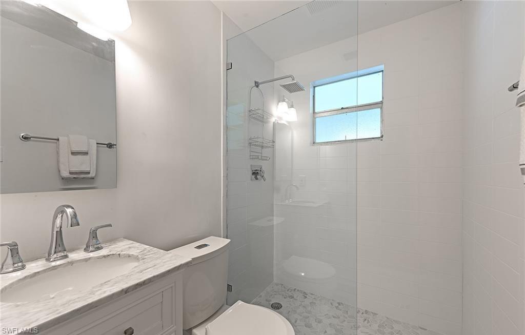 1281 Diana AVE photo 11