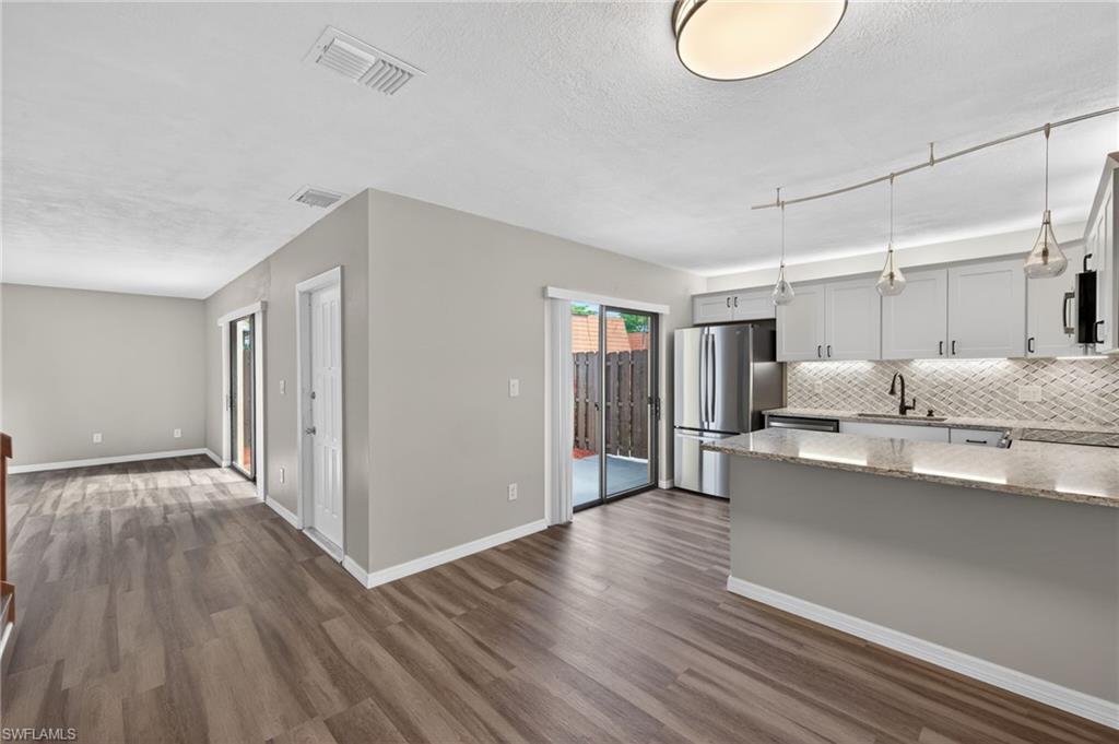 5576 Malt DR 4 photo 9