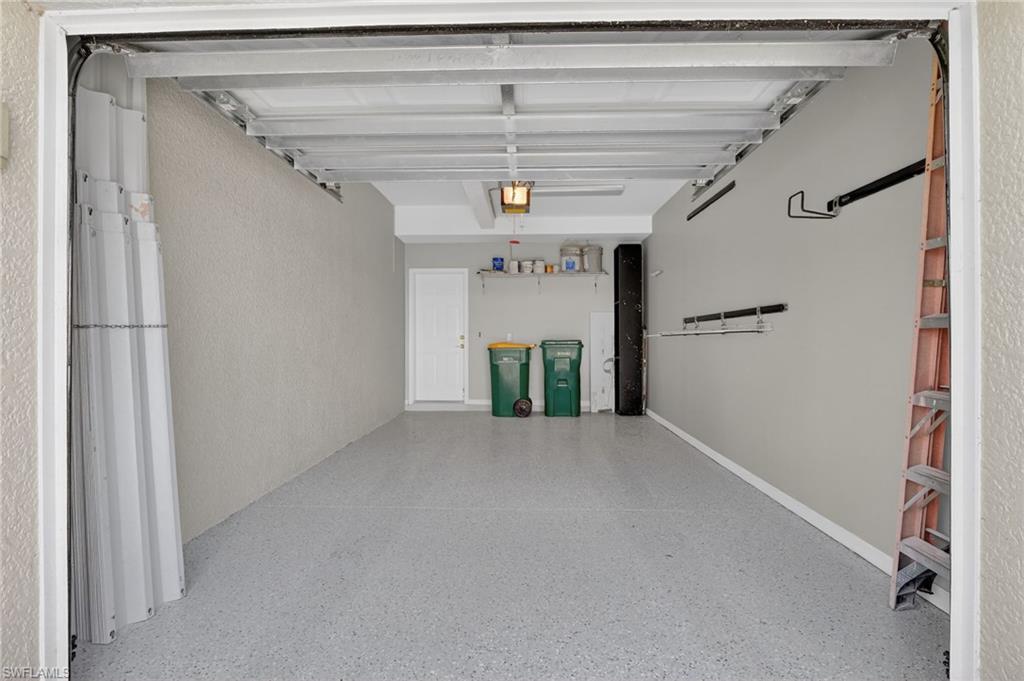 One-Car Garage