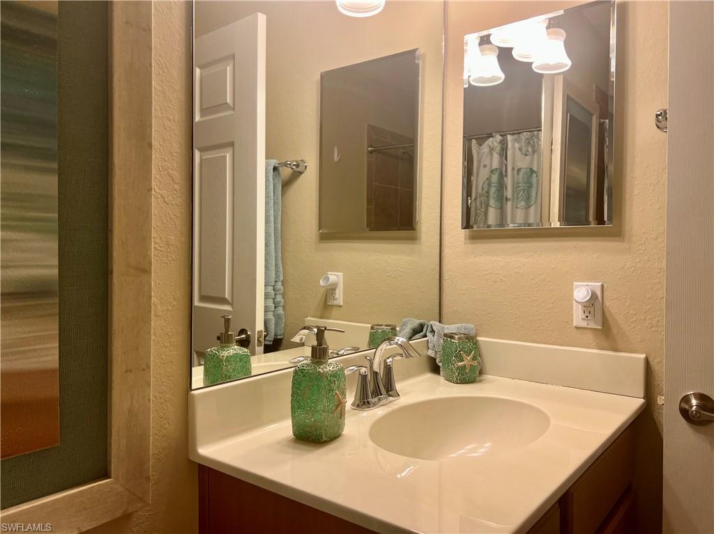 9509 Avellino WAY 1815 photo 35