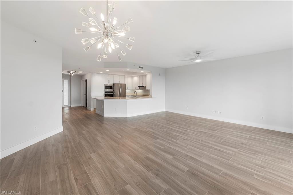 425 Cove Tower DR 403 photo 7