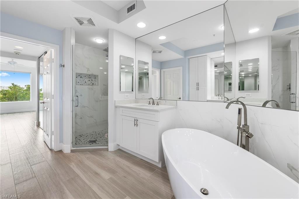425 Cove Tower DR 403 photo 15