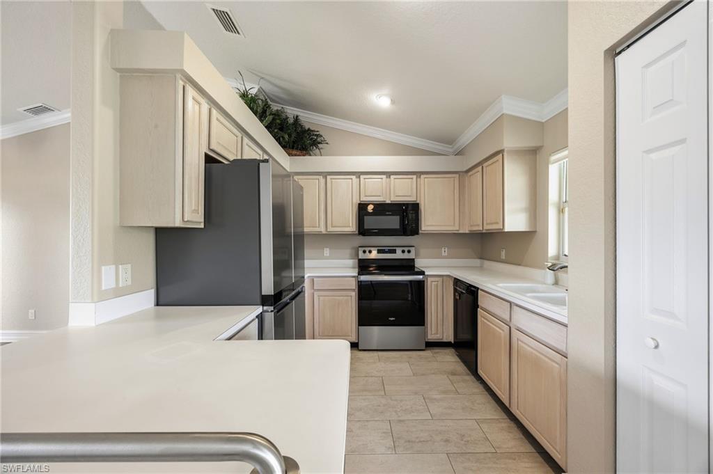 1529 Junior CT photo 7