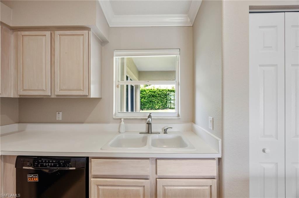 1529 Junior CT photo 10