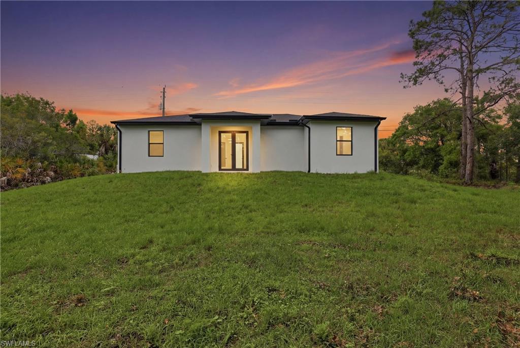 669 Windermere DR photo 43