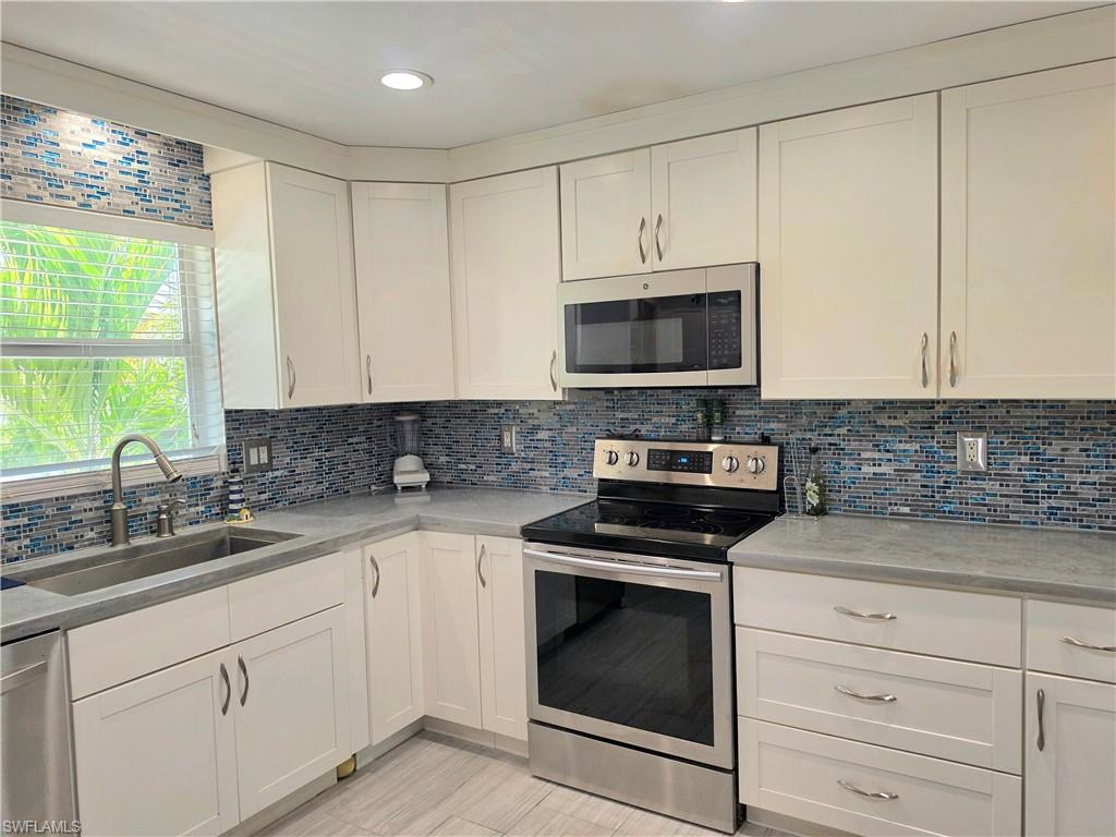 6777 Winkler RD 236