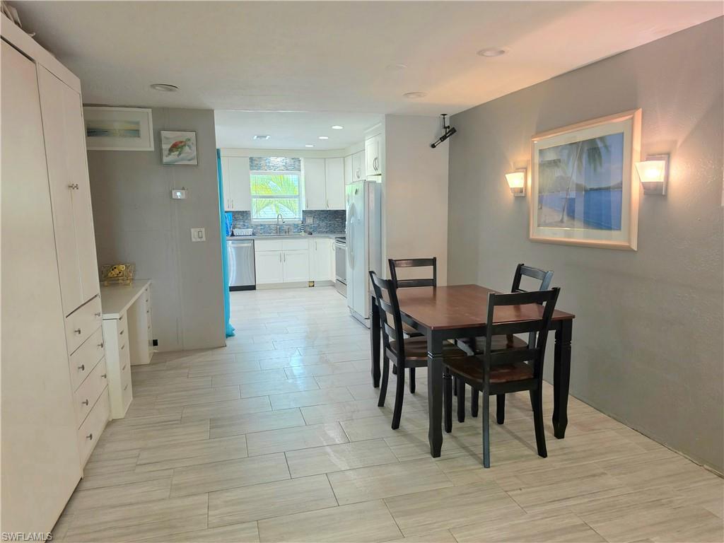6777 Winkler RD 236 photo 11