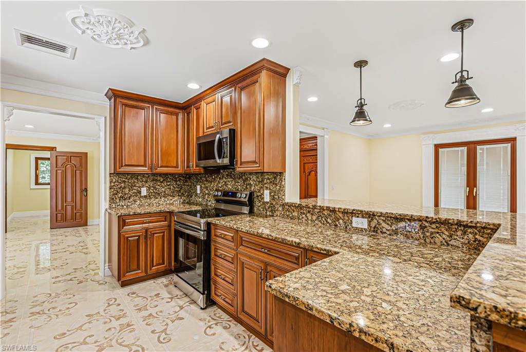 1287 Collier BLVD photo 11