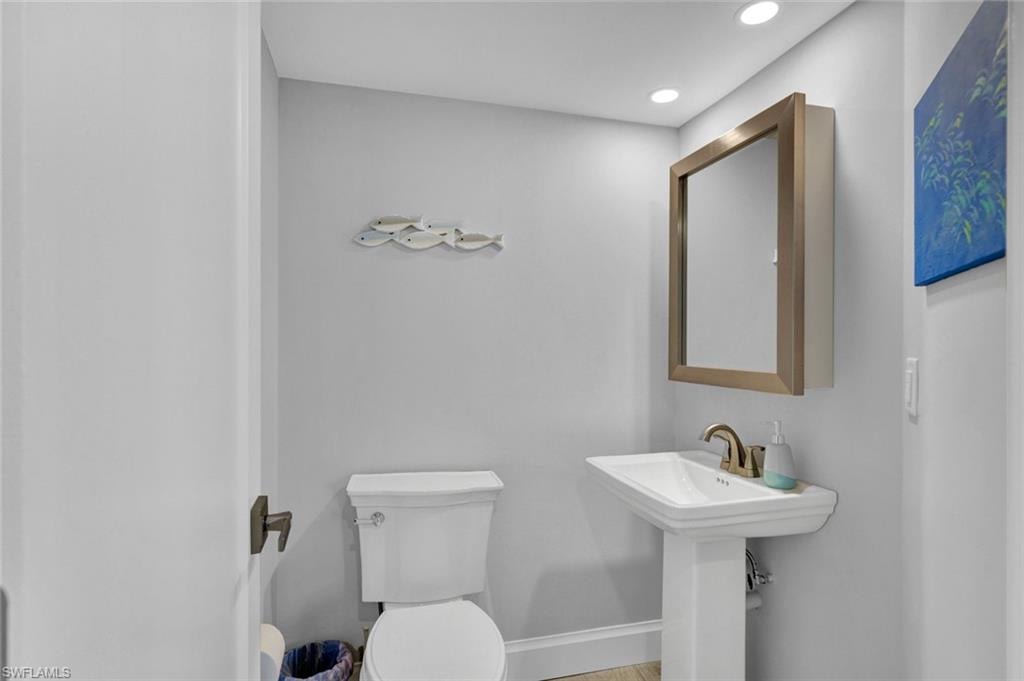 720 Collier BLVD 103 photo 8