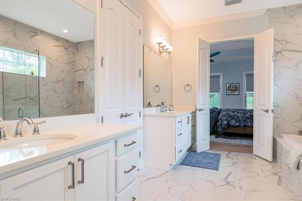 Master Suite Bathroom