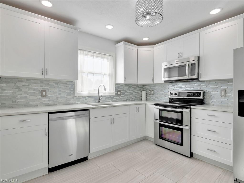 1494 Trafalgar Square #C