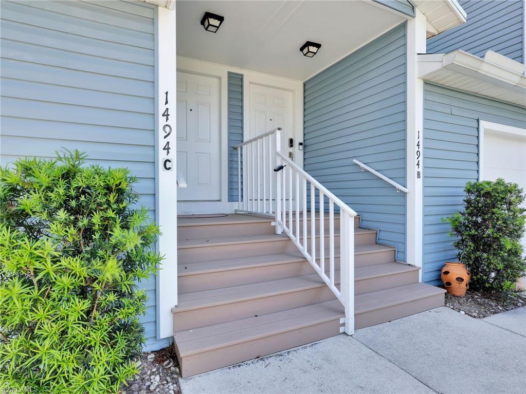 Exterior Front Entry