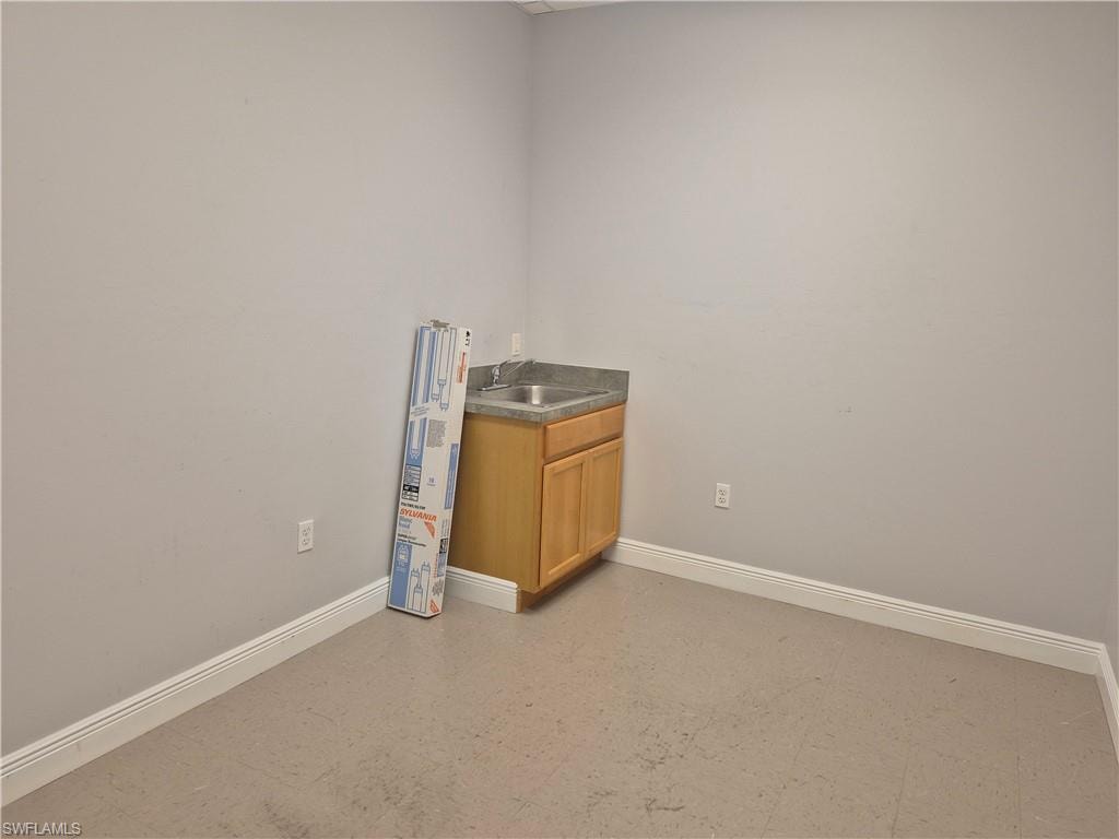 2104 Del Prado BLVD S photo 7