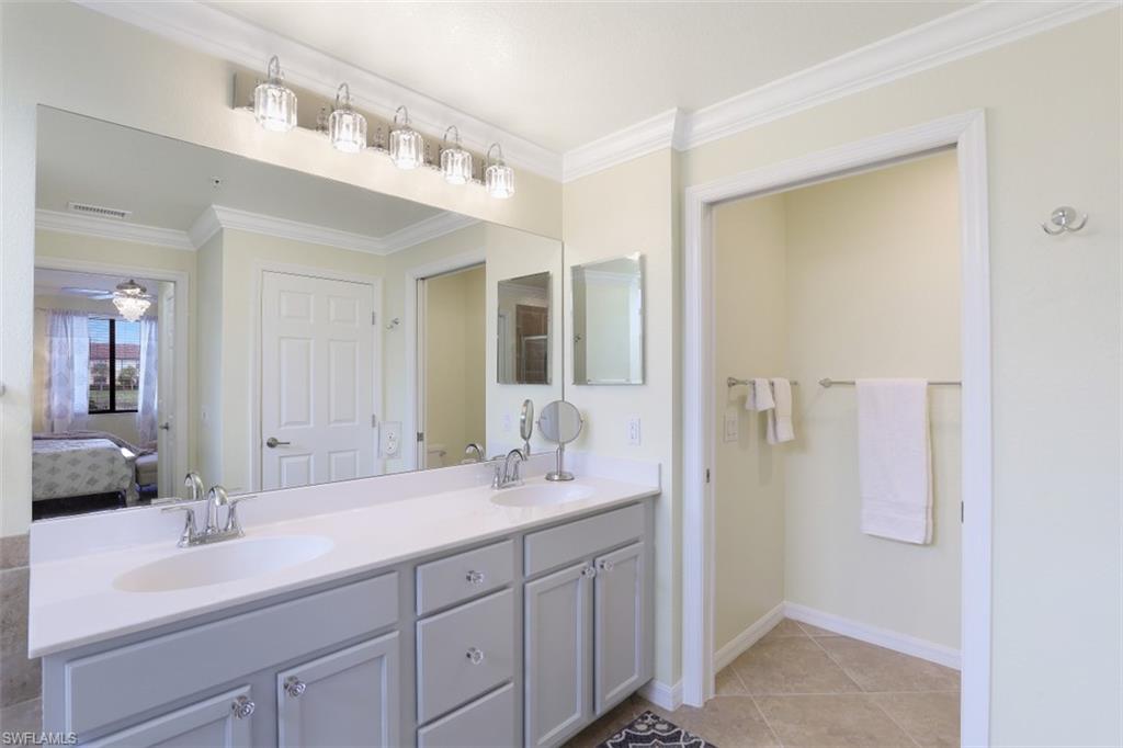 9533 Avellino WAY 2916 photo 15