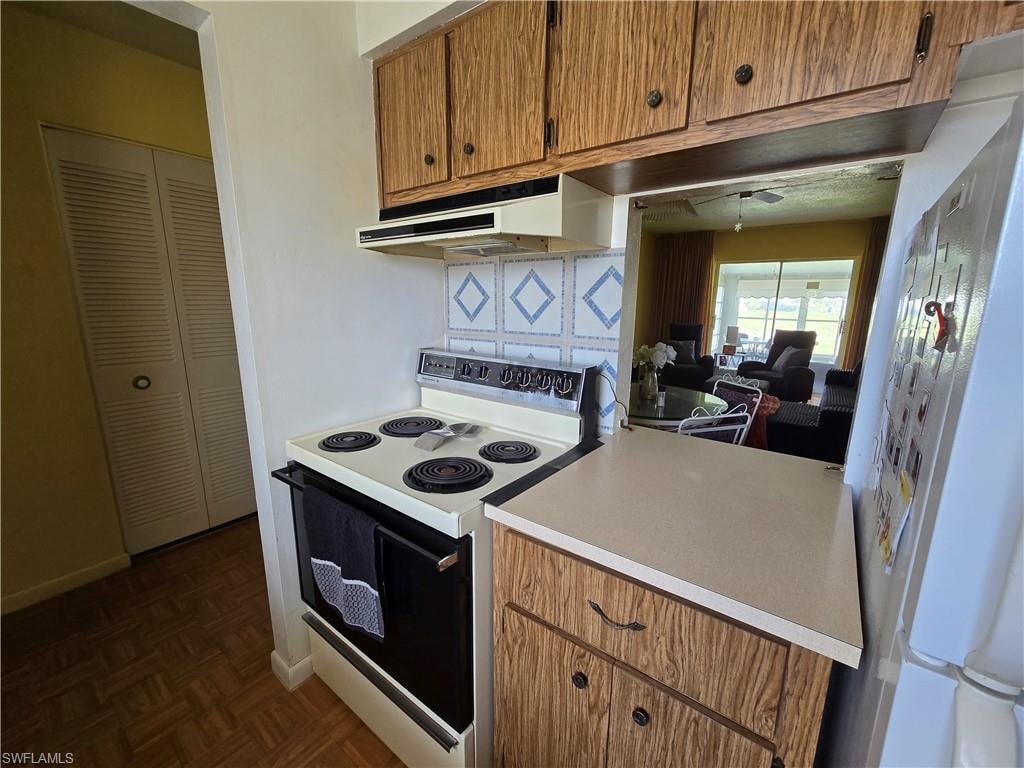 634 Joel BLVD photo 11