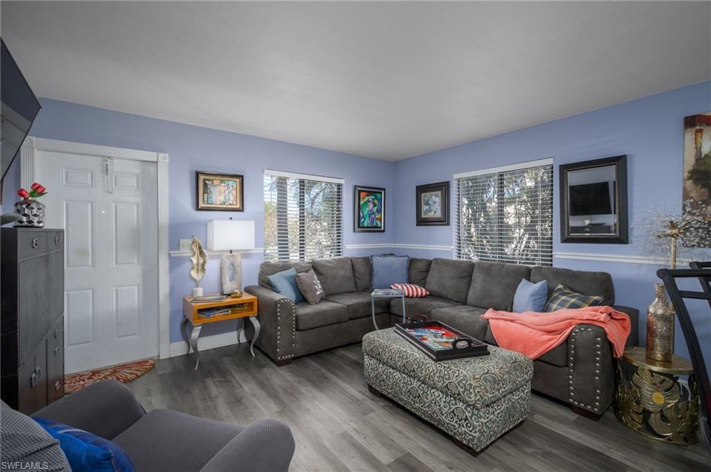 4903 Vincennes ST 110