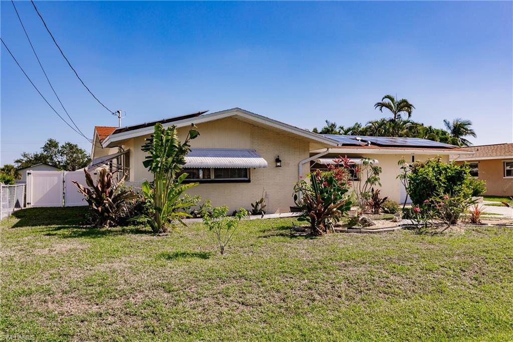 1437 Vendome CT photo 7