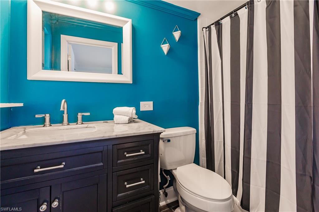 1437 Vendome CT photo 20