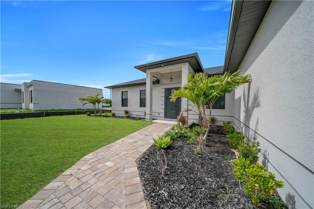 513 NW 25th TER