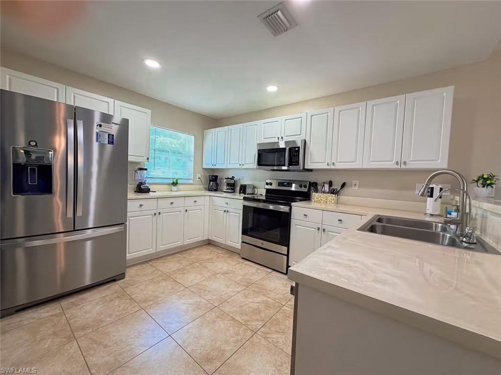 2937 SW 8th PL photo 9