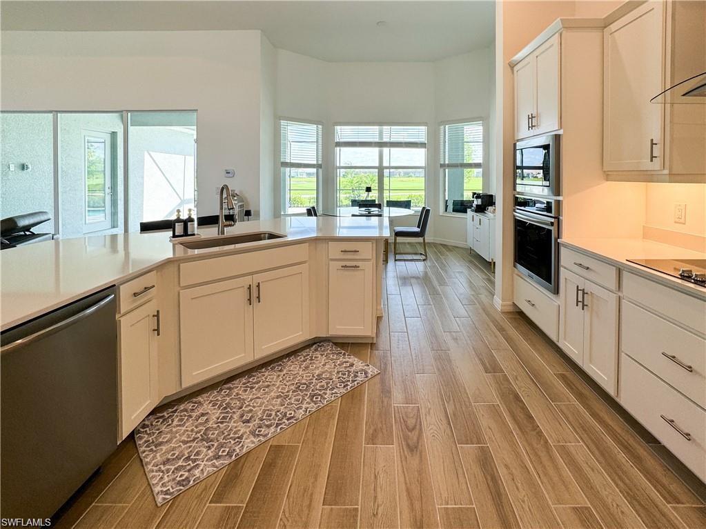 6082 Artisan CT photo 13