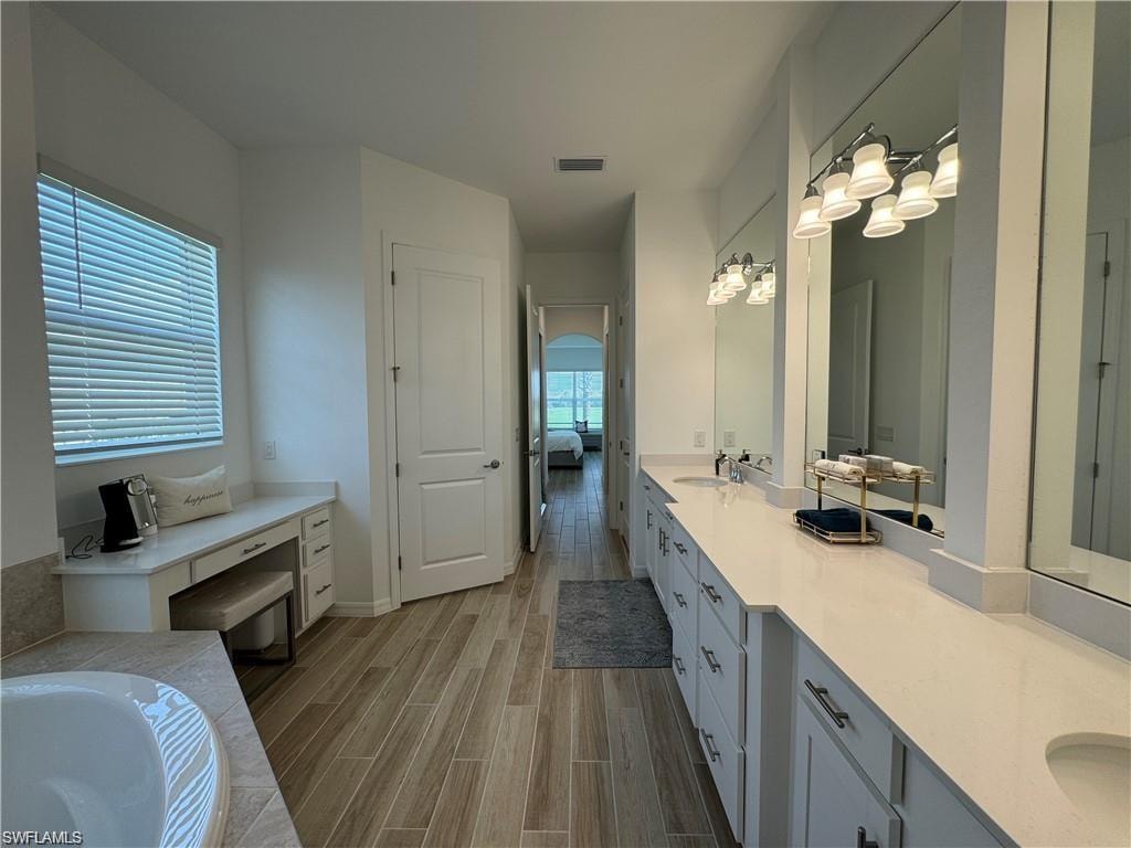 6082 Artisan CT photo 19