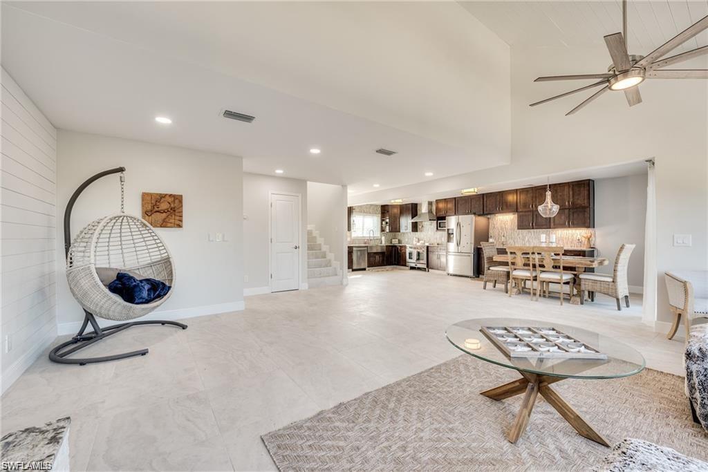 785 Rabbit RD