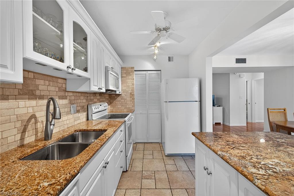 788 Park Shore DR C25 photo 13