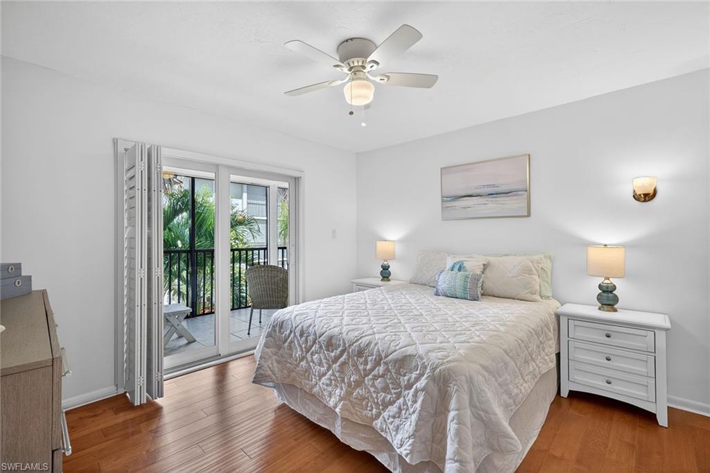 788 Park Shore DR C25 photo 16