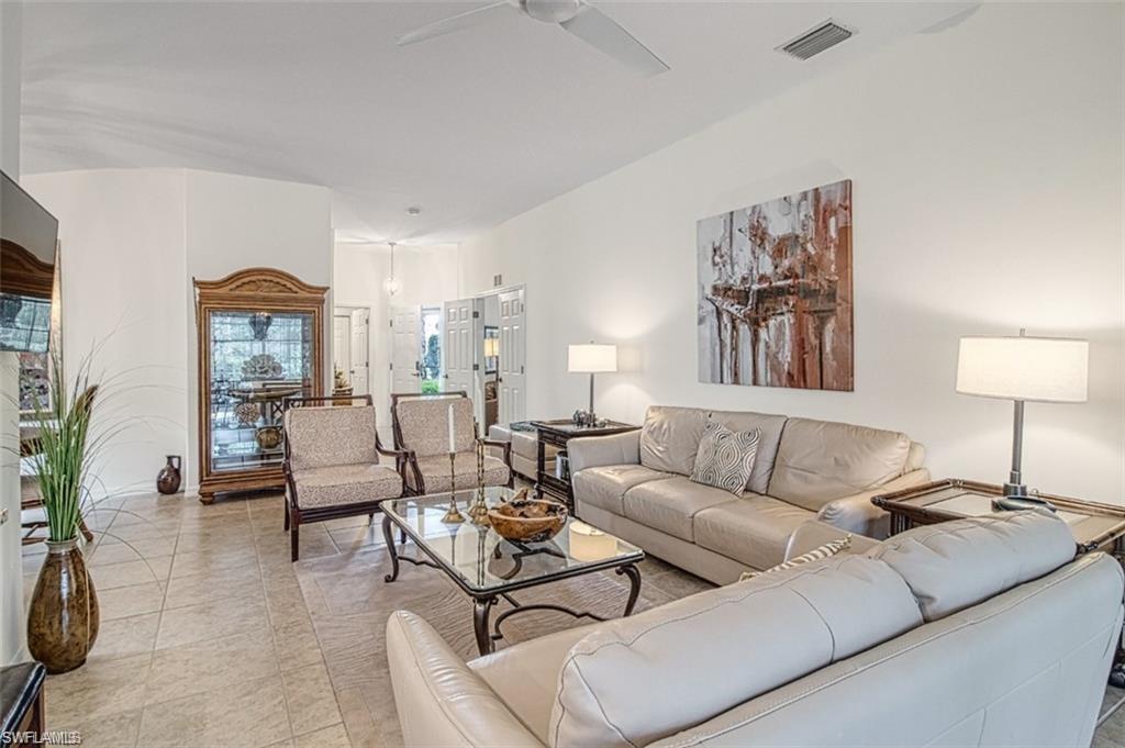10072 Oakhurst WAY photo 6