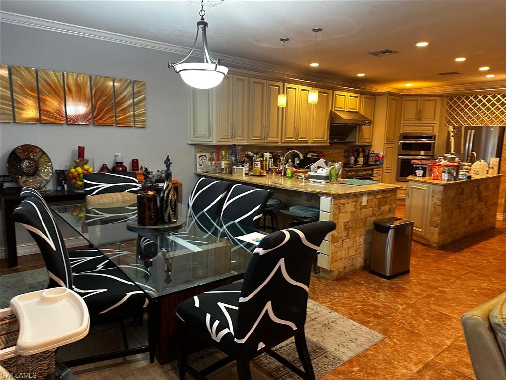 1702 Highland AVE photo 17