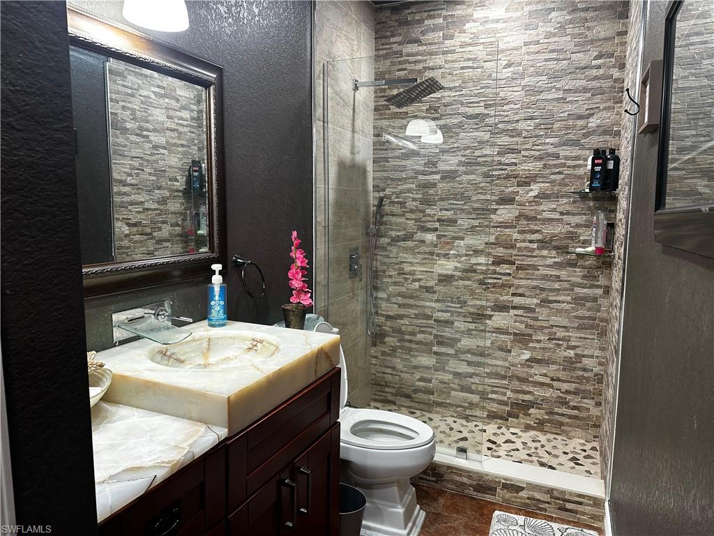 1702 Highland AVE photo 19