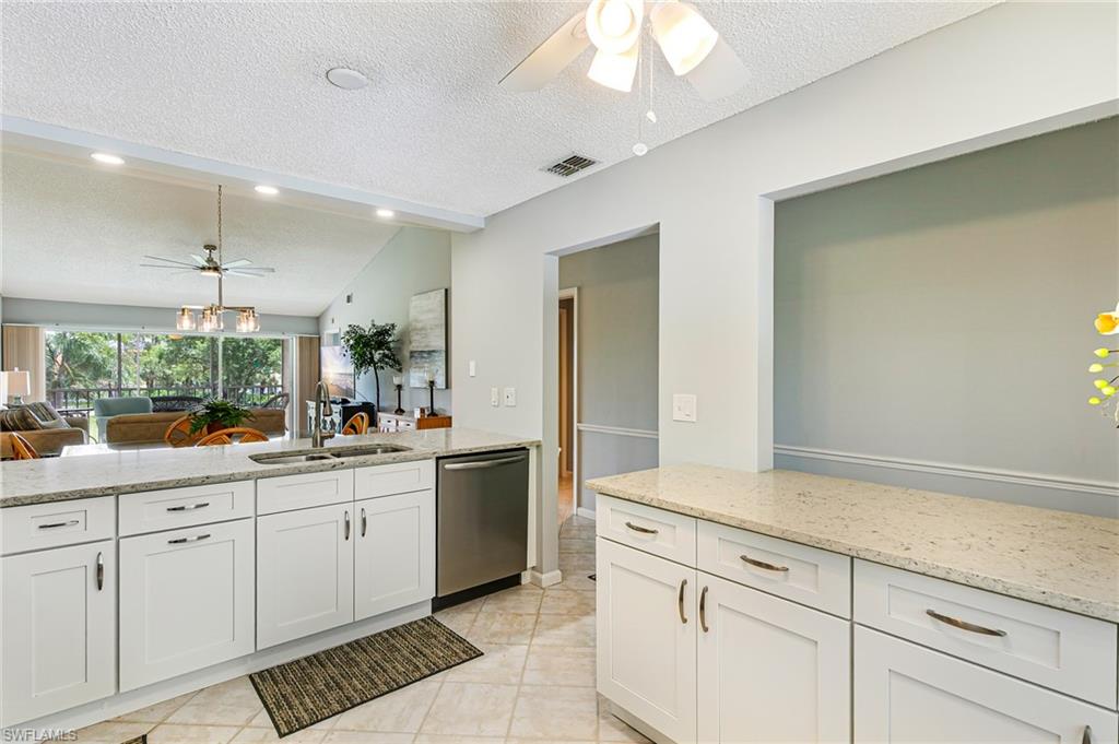 3655 Amberly CIR A302 photo 6