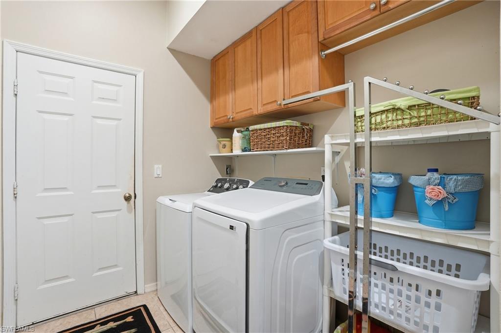 12761 Dresden CT photo 35