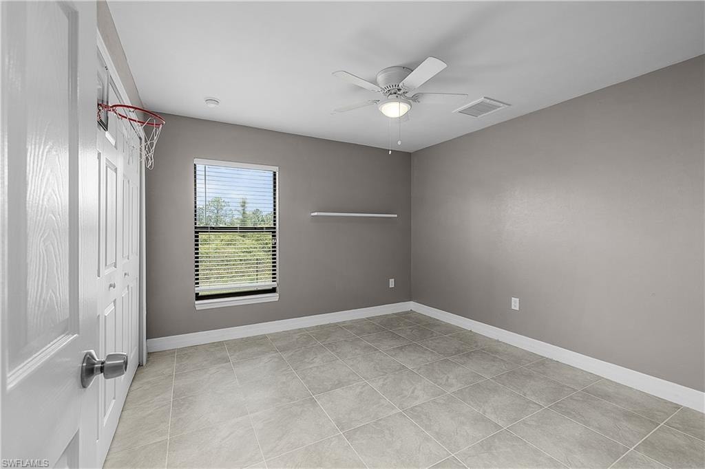 1012 Calvin AVE photo 27