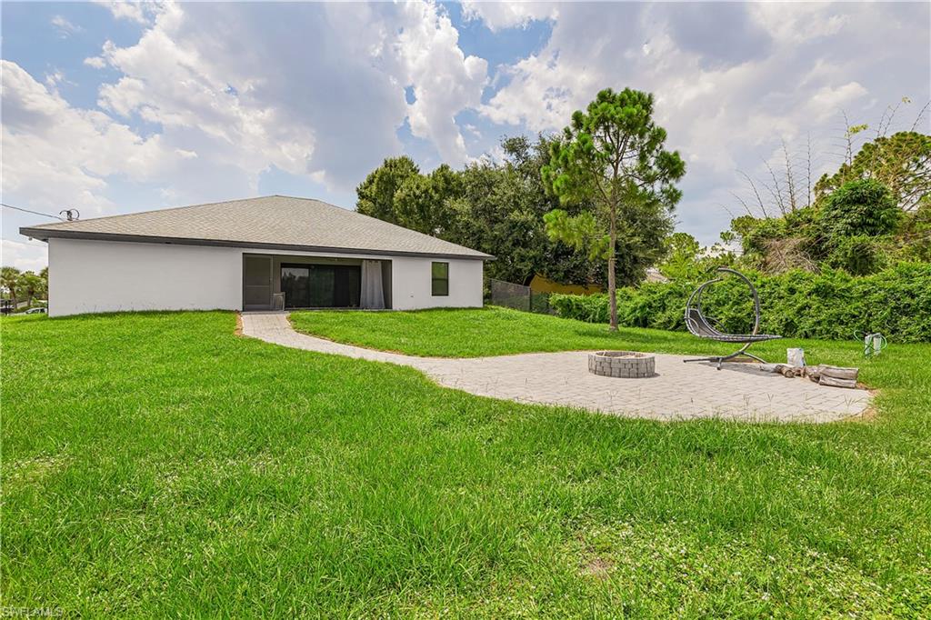 1012 Calvin AVE