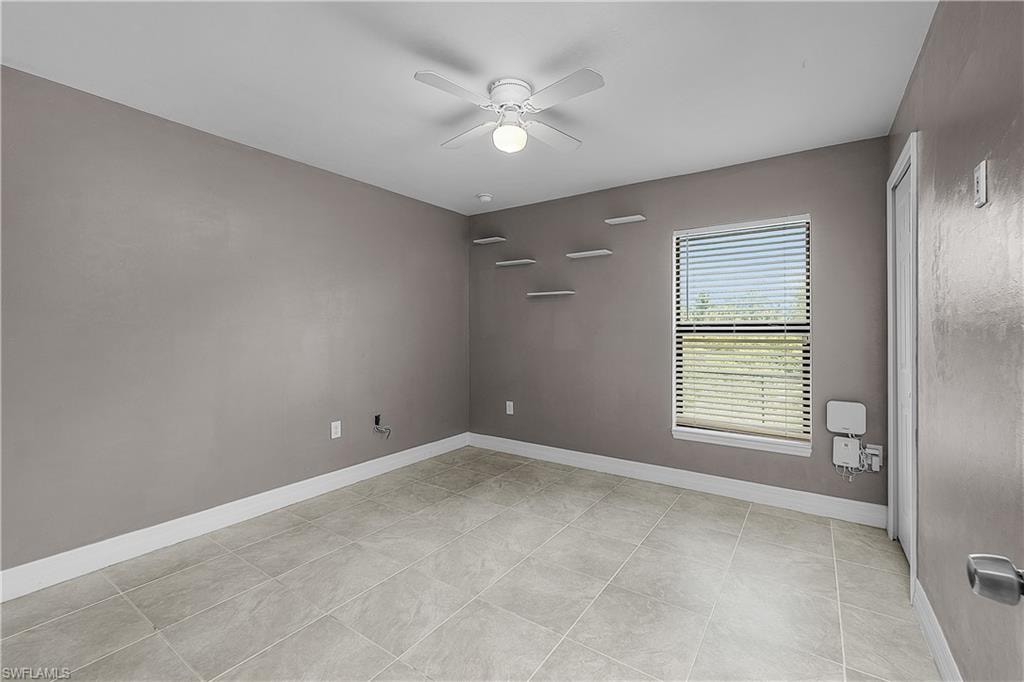 1012 Calvin AVE photo 25