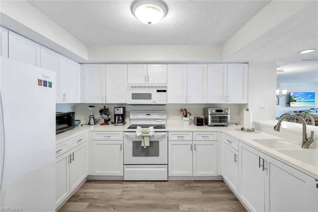 21 Bluebill AVE B905 photo 9