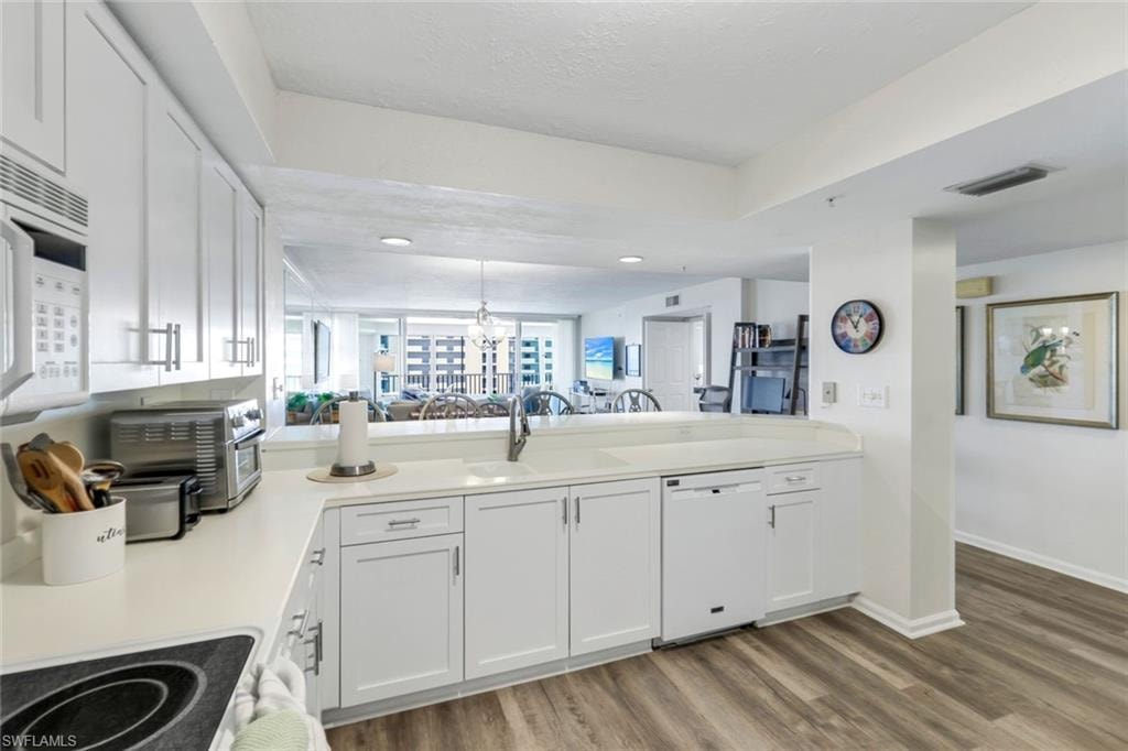 21 Bluebill AVE B905 photo 10