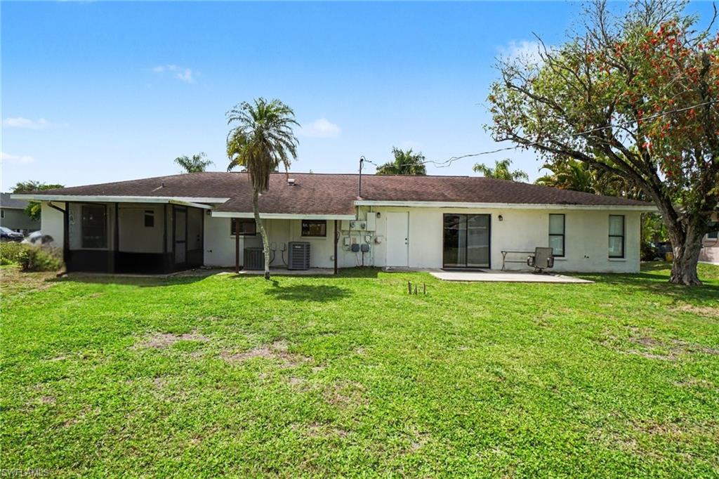 2210 Iris way Left side with Lanai