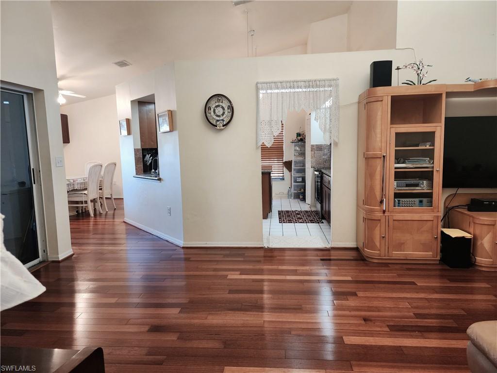 17264 Oriole RD photo 6